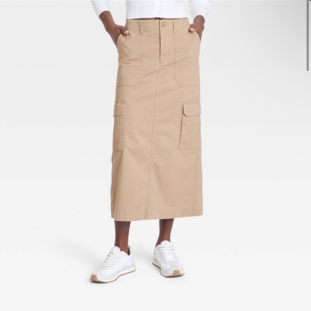Universal Thread Cargo Skirt (Size 6)